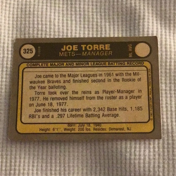 JOE TORRE 1981 FLEER BASEBALL CARD, MANAGER METS - Picture 3 of 3